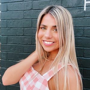 Meet your Posher, Makayla